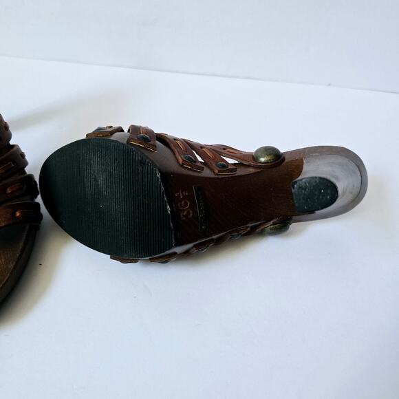 Dolce & Gabbana Wooden Heels Size 36 1/2 (US size 6) Small Flaw see Description - Picture 13 of 13